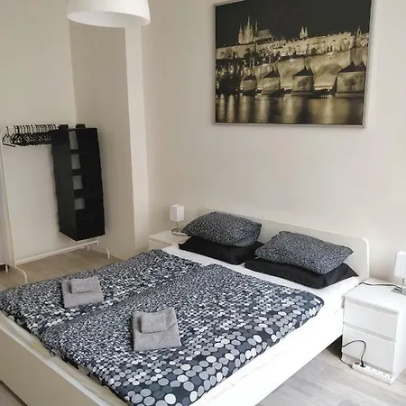 Cozy - 10 Minutes From The Center Of Prague! Appartement *